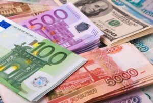 Доллары, рубли и евро